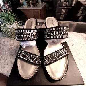 COACH AND FOUR Some silver & gold Bling Size women's 10 Never Wore